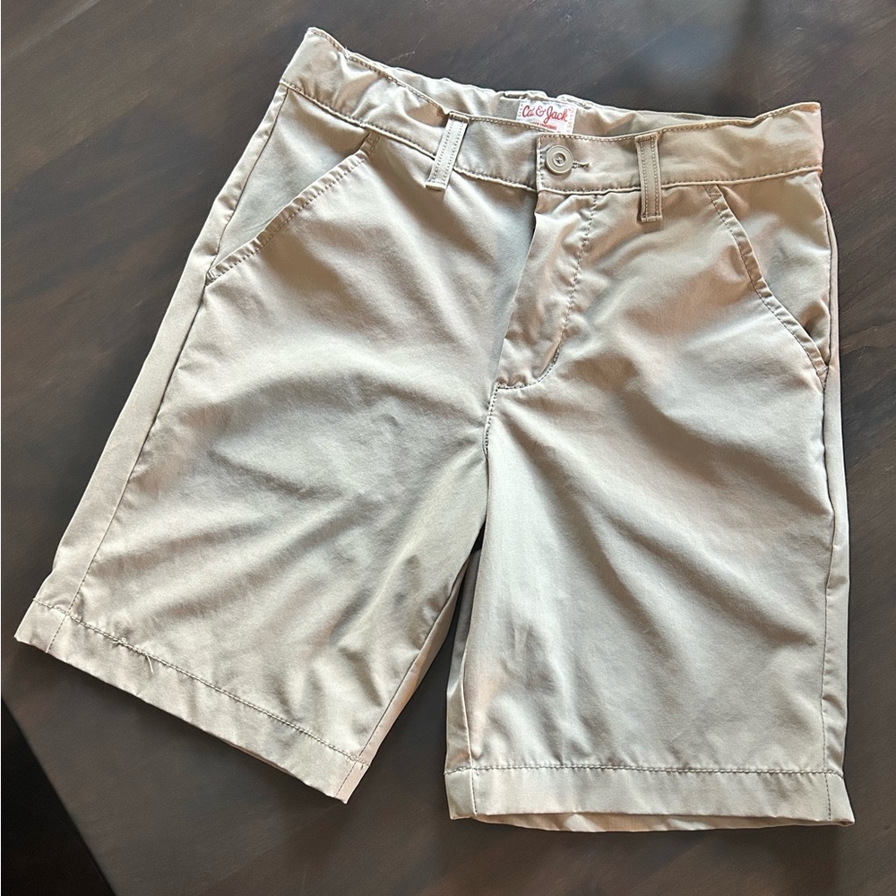 NWOT Boy’s Size 10 Khaki Flat Front Shorts